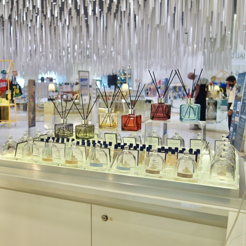 Maison Berger Paris ชวนเลือกน้ำหอมกลิ่นโปรดเนรมิตความหอมให้บ้านเลือกกลิ่นที่ 'ใช่' สร้างความรื่นรมย์ในแบบที่ 'ชอบ' ได้ที่ Parfum Bar แบรนด์เดียวที่มีให้เลือกมากถึง 47 กลิ่น