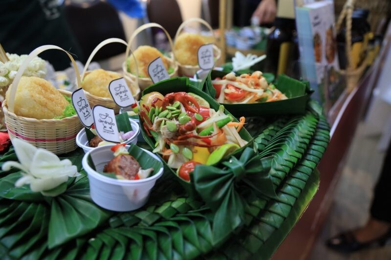 กรมพัฒน์ฯ เดินหน้าสร้าง Soft Power การันตีคุณภาพมาตรฐานร้านอาหารไทย มอบตรา 'Thai SELECT' ให้ร้านอาหารไทย 140 ร้าน รอนักชิมมาพิสูจน์ความอร่อย