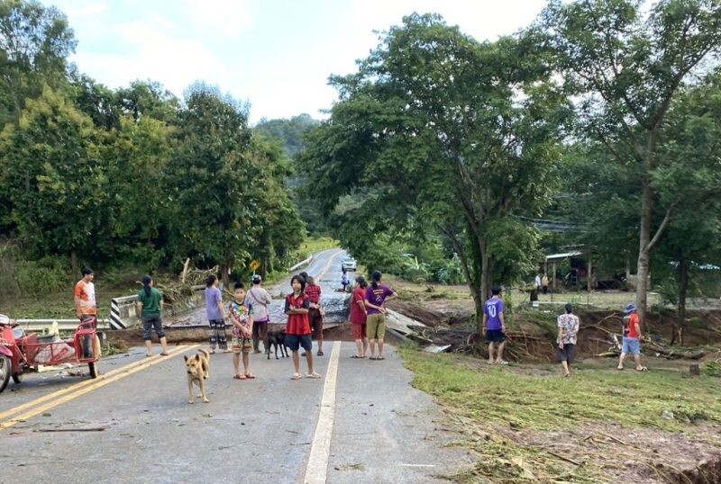 กรมพัฒน์ รับข้อสั่งการปลัดแรงงาน "ไพโรจน์" เร่งช่วยเหลือชาวบ้าน จ.พะเยา เหตุน้ำป่าไหลหลากบ้านพังเสียหาย