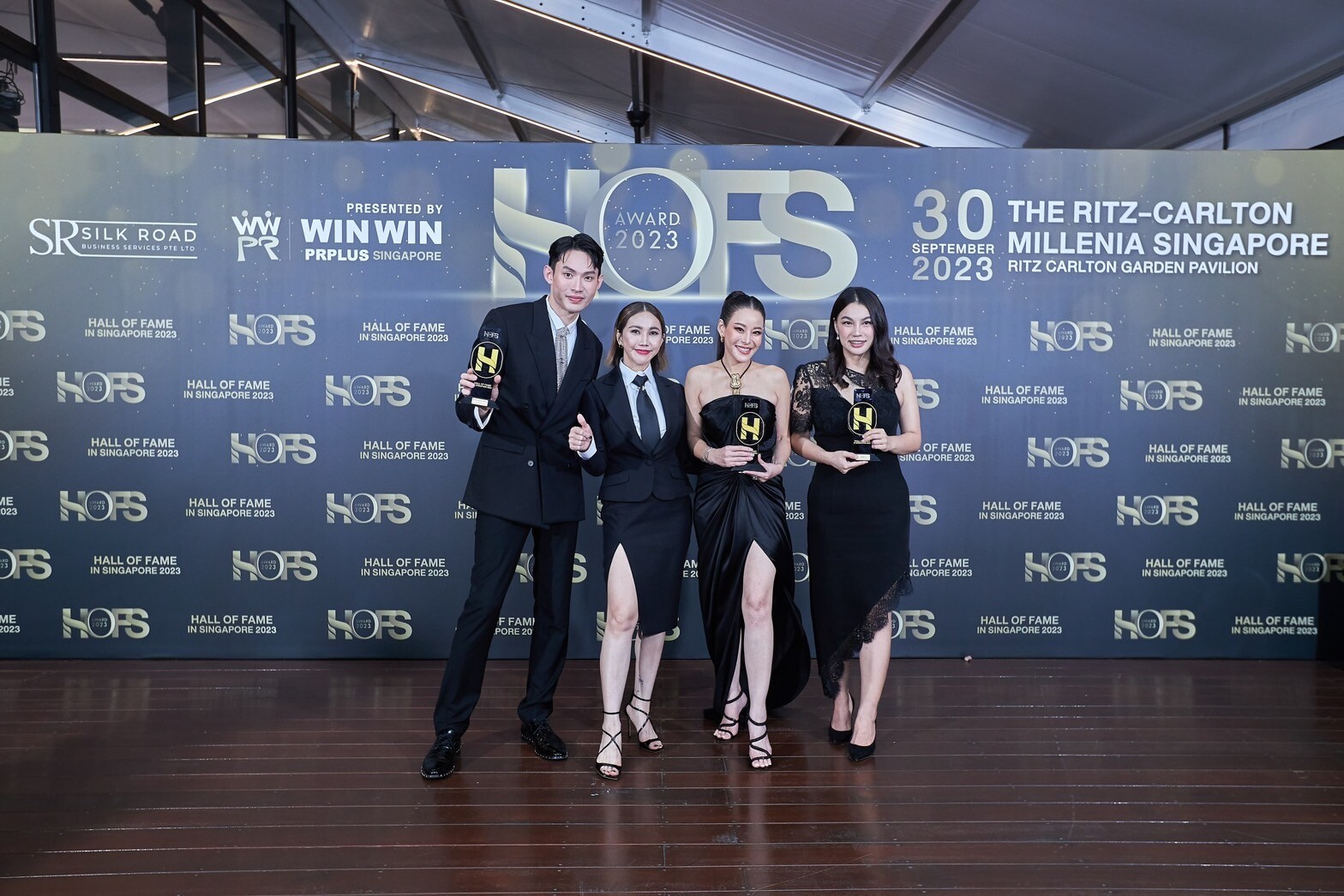 CEO-นักธุรกิจไทย-อินฟลูเอนเซอร์ บินรับรางวัลในงานสุดยิ่งใหญ่ HOFS AWARD 2023 ณ ประเทศสิงคโปร์