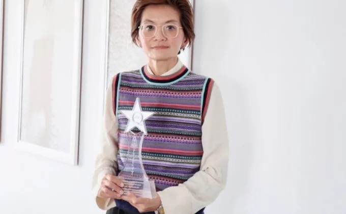 ดร.ยุ้ย-เกษรา ซีอีโอ SENA คว้ารางวัลบุคคลคุณภาพแห่งปี