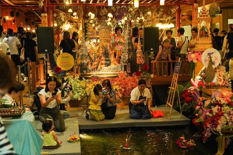กระทรวงวัฒนธรรม การท่องเที่ยวแห่งประเทศไทย ร่วมกับ ไอคอนสยาม พร้อมด้วยพันธมิตร จัดมหาปรากฏการณ์เทศกาลงานลอยกระทงสุดยิ่งใหญ่ ในงาน "ICONSIAM CHAO PHRAYA RIVER OF ETERNAL PROSPERITY"