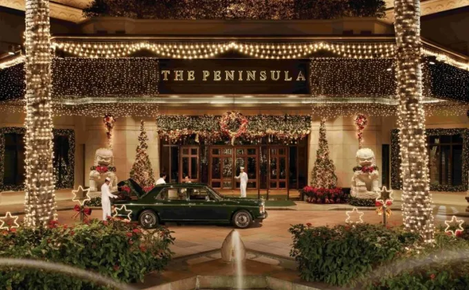 โรงแรมเพนนินซูลา กรุงเทพฯ จัดงานเฉลิมฉลองเทศกาลคริสต์มาสและต้อนรับปีใหม่