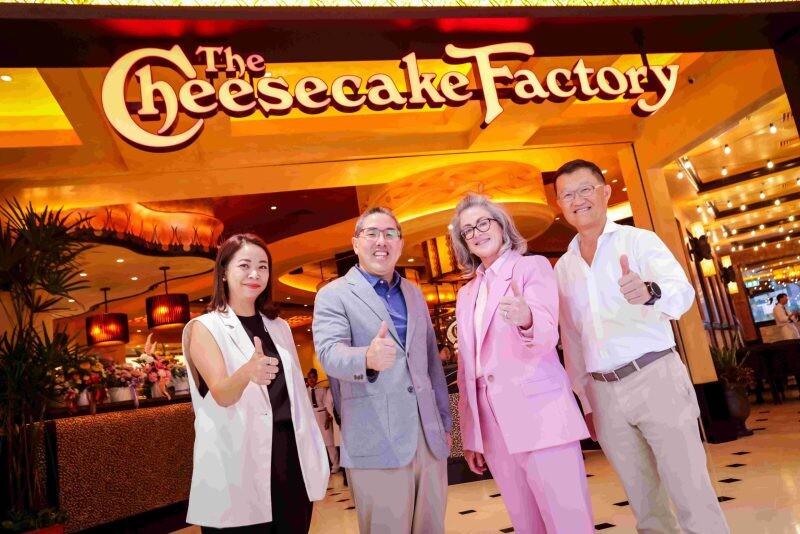 เปิดแล้ววันนี้! The Cheesecake Factory(R) ตำนานร้านดัง ยกโมเดลเดียวกับอเมริกา ปักหมุดแฟล็กชิฟสโตร์สาขาแรกในไทยสุดยิ่งใหญ่ที่เซ็นทรัลเวิลด์ World-Class Food Destination ที่ดีที่สุดใจกลางเมือง