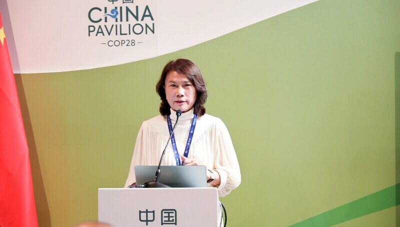 'ต่ง หมิงจู' หญิงแกร่งคนเก่ง แบ่งปันเรื่องราวเส้นทางสู่คาร์บอนเป็นศูนย์ของ 'กรี' ในการประชุม COP28