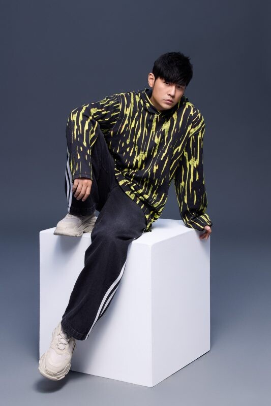 ราชาแห่งเพลง Mandopop "Jay Chou (เจย์ โจว)" ประกาศจับมือกับค่ายเพลง "Universal Music Group" ส่งต่อมรดกทางดนตรี เตรียมยกระดับเพลง Mandarin Pop สู่ Global !!