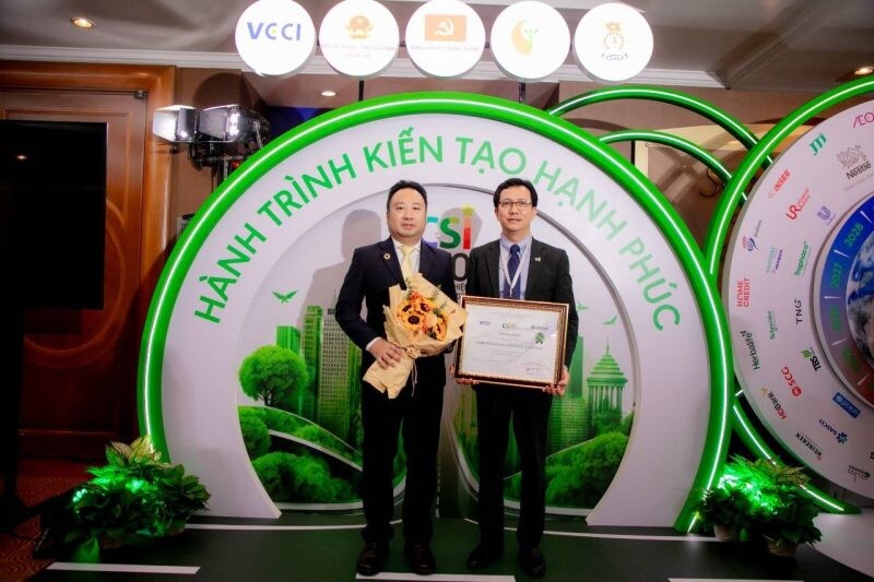 ซีพี เวียดนาม ติดอันดับ Top 100 สุดยอดองค์กรธุรกิจยั่งยืนที่โดดเด่น ของเวียดนาม ต่อเนื่องเป็นปีที่ 8