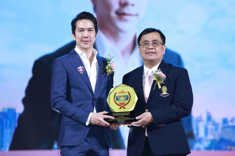 ที่สุดแห่งความภาคภูมิใจ KCE คว้ารางวัลหอเกียรติยศต่อเนื่อง 5 ปีซ้อน กับ "Thailand's Top Corporate Brand Hall of Fame 2023"