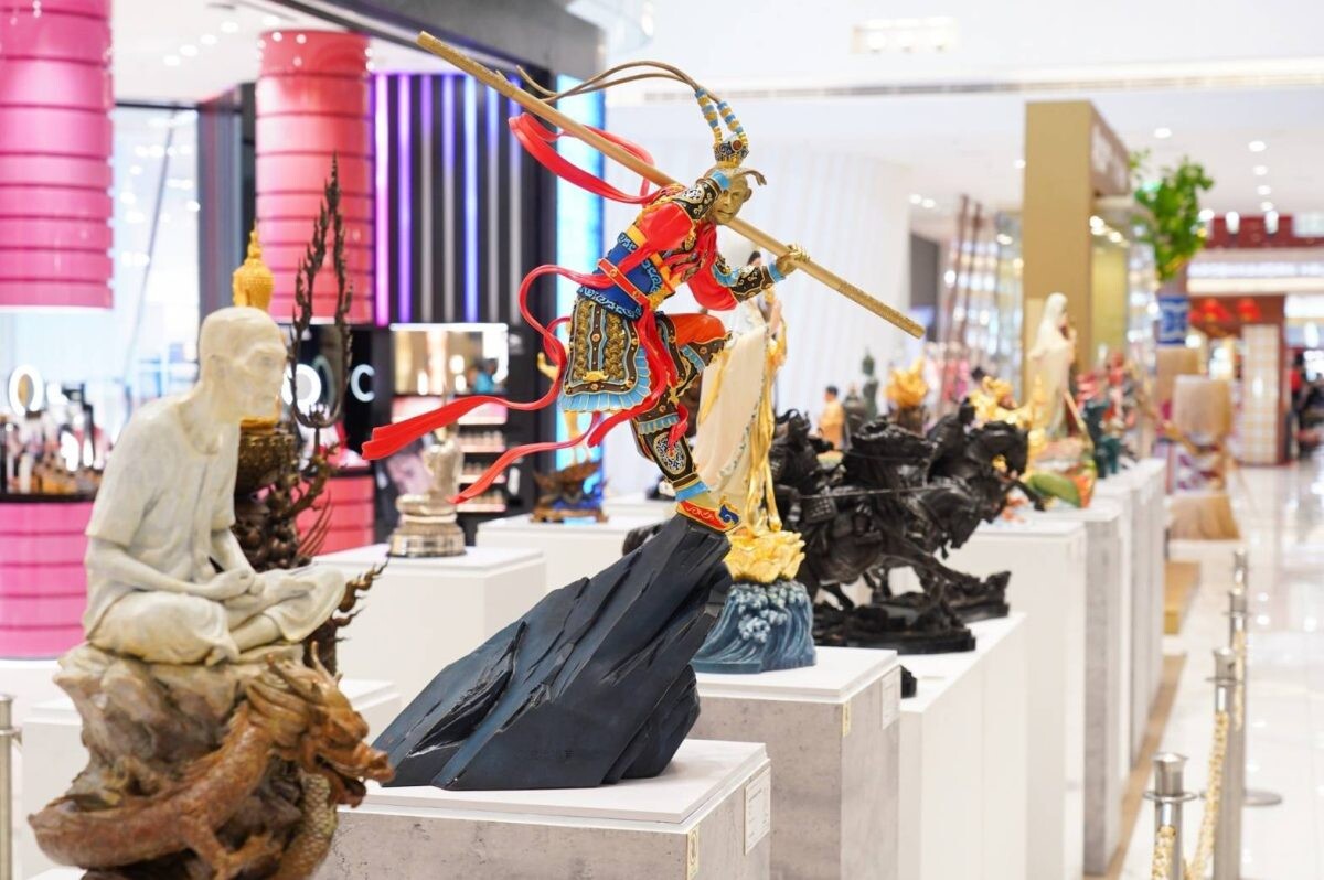 ไอคอนสยามปักหมุด "ICONSIAM ART & CULTURE" สู่ศูนย์กลางศิลปะระดับโลก จับมือองค์กรพันธมิตร คัดสรรงานศิลปะสุดเอ็กซ์คลูซีฟ แสดงตลอดปี