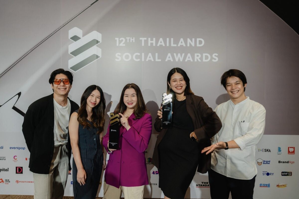 "แสนสิริ" เบอร์ 1 แบรนด์อสังหาฯ ย้ำผู้นำด้านโซเชียลมีเดีย ปีที่ 8 รับ 2 รางวัลสำคัญของประเทศ จากเวที Thailand Social Awards
