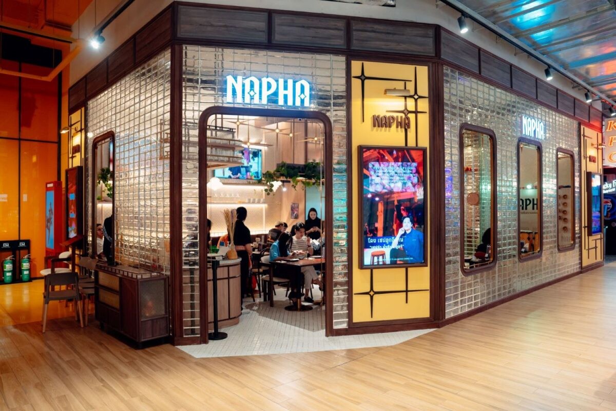 NAPHA" แฟล็กชิพสโตร์ นำเสนอ "ภาข้าว พาม่วน by NAPHA" โดย เชฟจ๋า - น้ำทิพย์ ภูศรี ณ ศูนย์การค้าเอ็มสเฟียร์