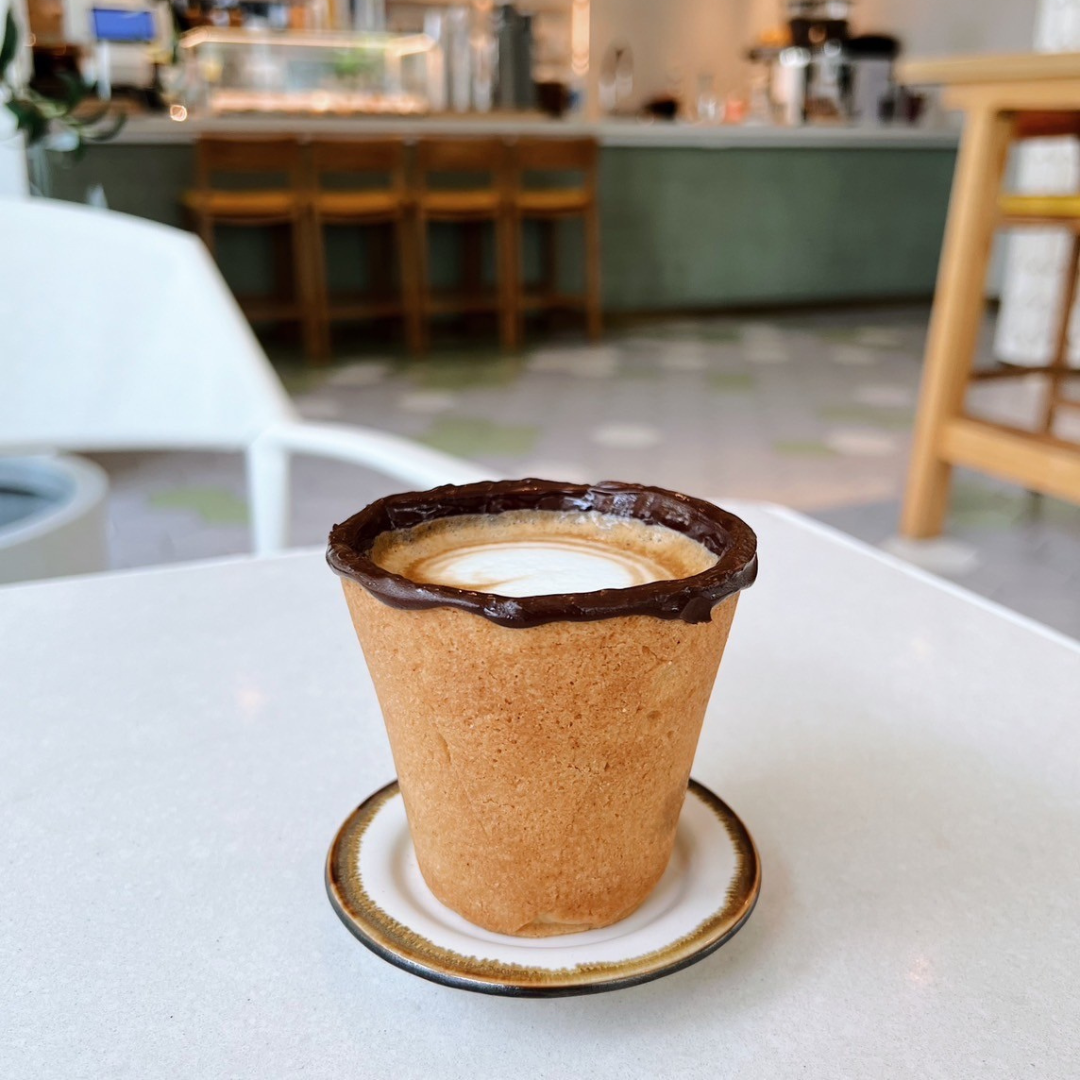 เมนูกาแฟรักษ์โลก " Paradiso Cup" จากแนวคิด Zero waste เปลี่ยนขยะเป็นแก้วกาแฟที่กินได้ ที่ร้าน Brunch Paradiso