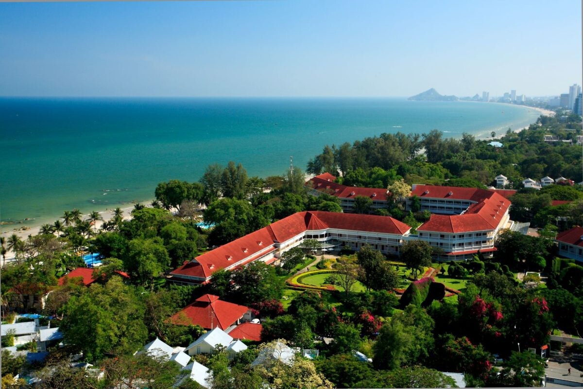 Centara Grand Beach Resort &amp; Villas Hua Hin Celebrates 101 Years with Exclusive Stay 2, Pay 1 Offer